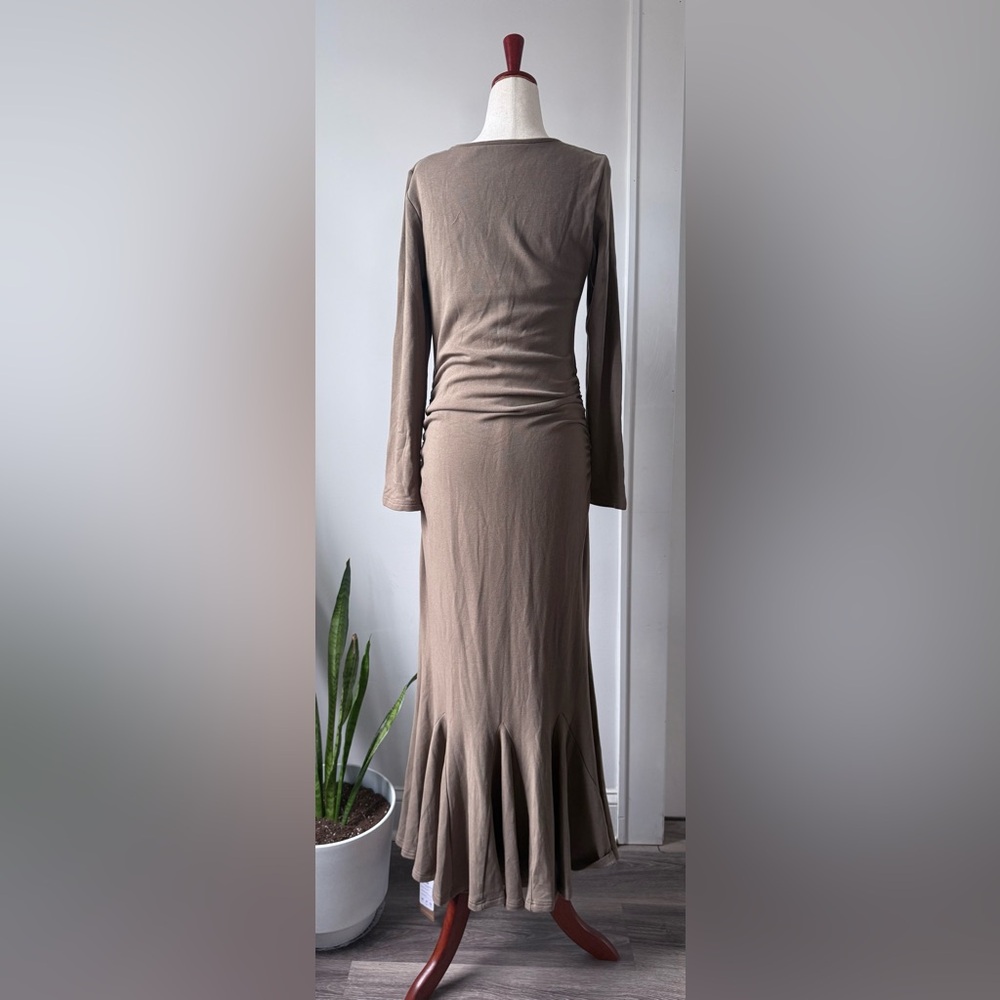 OGL Taupe Long-Sleeve Maxi Dress with Square Neck - Picture 2 of 6